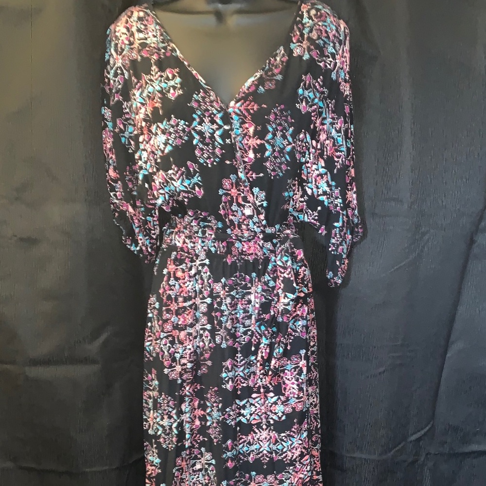 Black Aztec print maxi dress 🌸